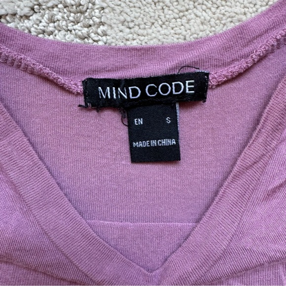 ✨ Mind Code Sleeveless Flowy Half Sheer Mauve Blouse - Picture 6 of 7